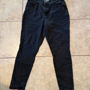 No Boundaries Juniors Size 17 High Rise Skinny Black Denim Jeans